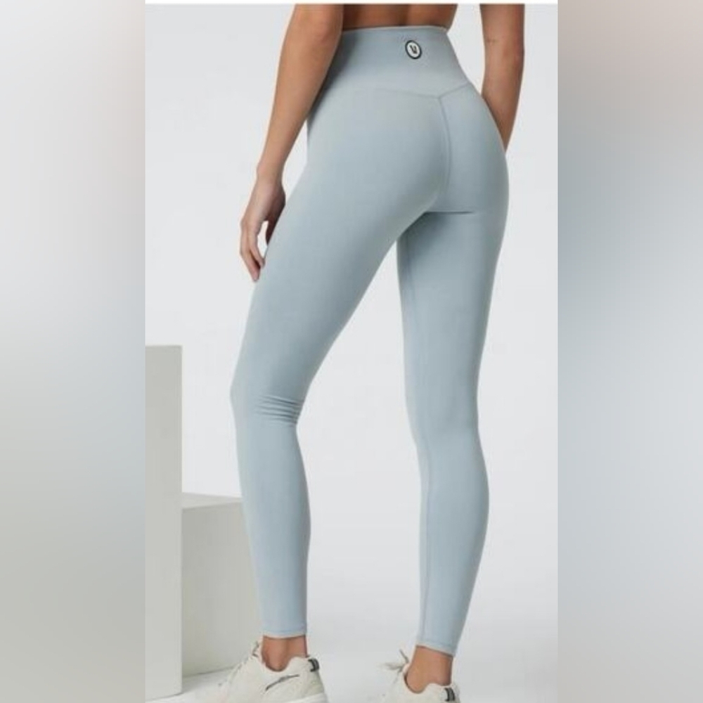 Vuori High-Rise Light Blue Chilled Out Leggings
